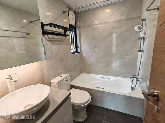 Ma Wan - Park Island Phase 1 Block 16 06