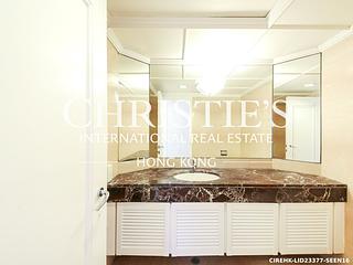 Wan Chai - Convention Plaza Apartments 10