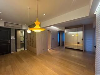 Wan Chai - The Avenue Phase 1 02