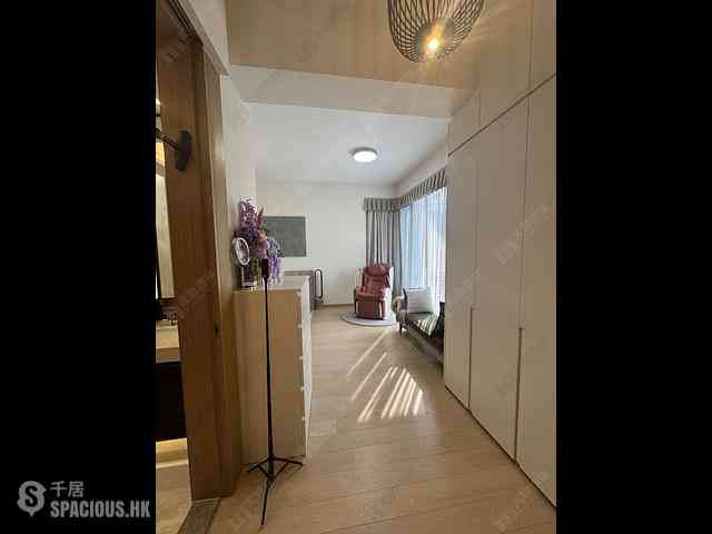 Gold Coast / So Kwun Wat - The Bloomsway 03