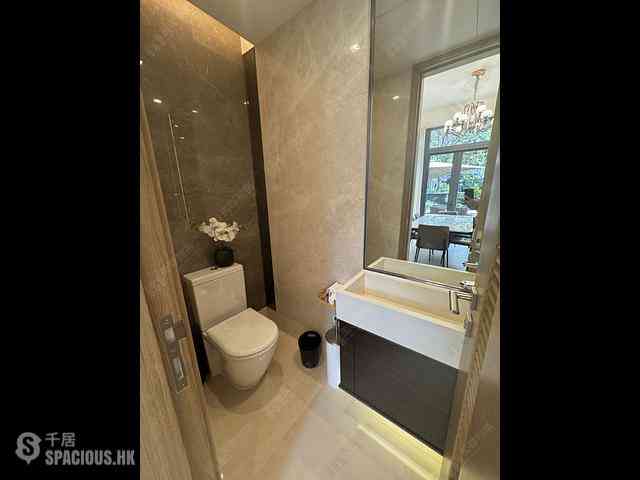Gold Coast / So Kwun Wat - The Bloomsway 05