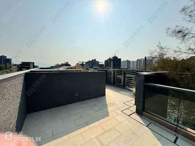 Gold Coast / So Kwun Wat - The Bloomsway 08