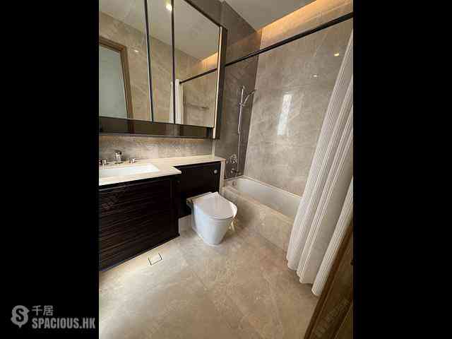 Gold Coast / So Kwun Wat - The Bloomsway 11