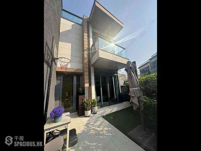 Gold Coast / So Kwun Wat - The Bloomsway 13