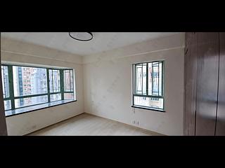 Mid Levels Central - Goldwin Heights 04