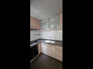 Mid Levels Central - Goldwin Heights 08