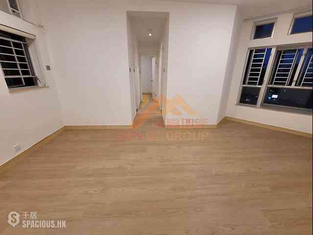 Tsuen Wan - Discovery Park Phase 2 Block 7 03
