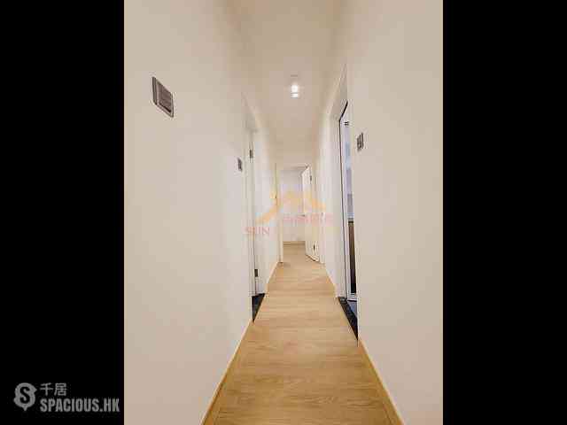 Tsuen Wan - Discovery Park Phase 2 Block 7 05