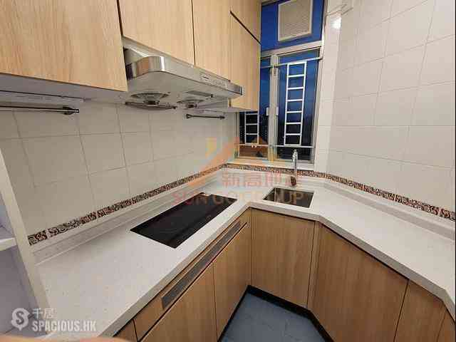 Tsuen Wan - Discovery Park Phase 2 Block 7 10