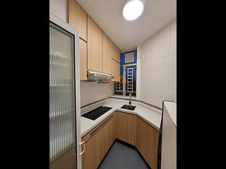 Tsuen Wan - Discovery Park Phase 2 Block 7 11