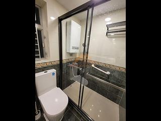 Tsuen Wan - Discovery Park Phase 2 Block 7 12