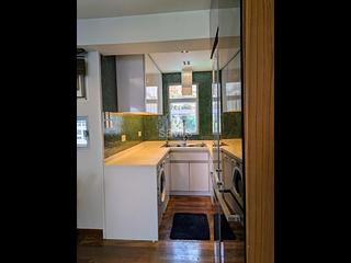 Mid Levels West - Bonham Court 06