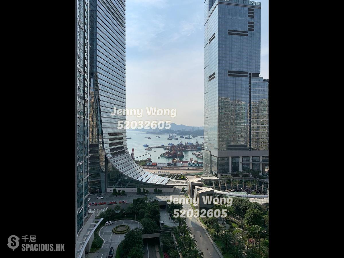 West Kowloon - The Harbourside 01