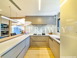 Repulse Bay - Fortuna Court 11