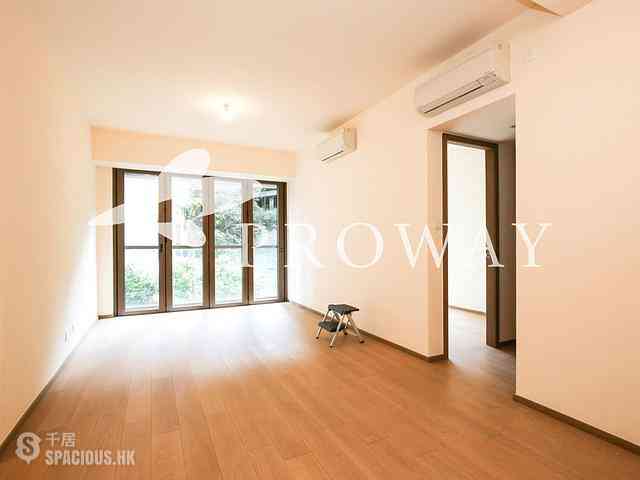 Shau Kei Wan - Island Garden 01