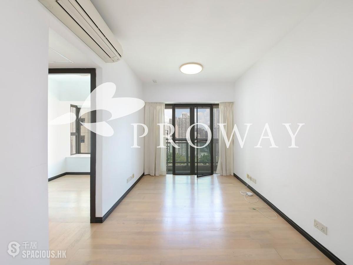 Sai Ying Pun - Centre Place 01