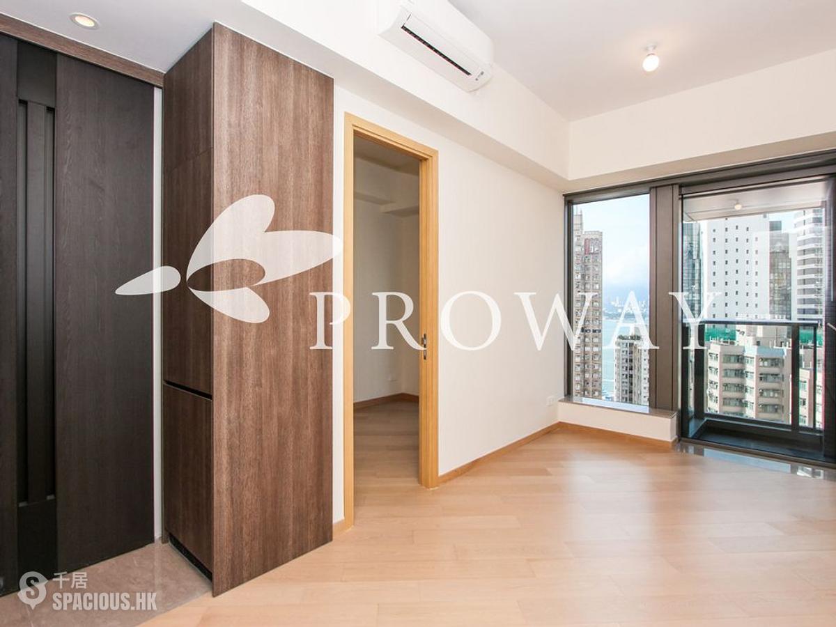 Shek Tong Tsui - Novum West 01