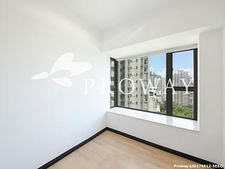 Sai Ying Pun - Centre Place 06
