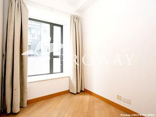Sai Wan Ho - 18, Upper East 06