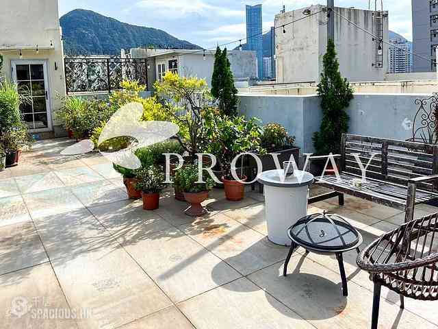 Jardines Lookout - Pinewood Garden 01