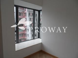 Sai Wan Ho - 18, Upper East 05