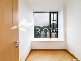 Tai Hang - Warrenwoods 08