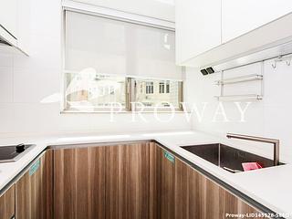 Causeway Bay - Diva 10