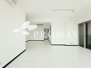 Sai Ying Pun - Centre Place 05