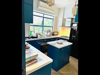 Mid Levels Central - Pearl Gardens 09