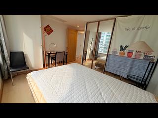 Wan Chai - Convention Plaza Apartments 08