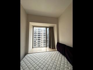 Sai Ying Pun - Island Crest Block 2 04