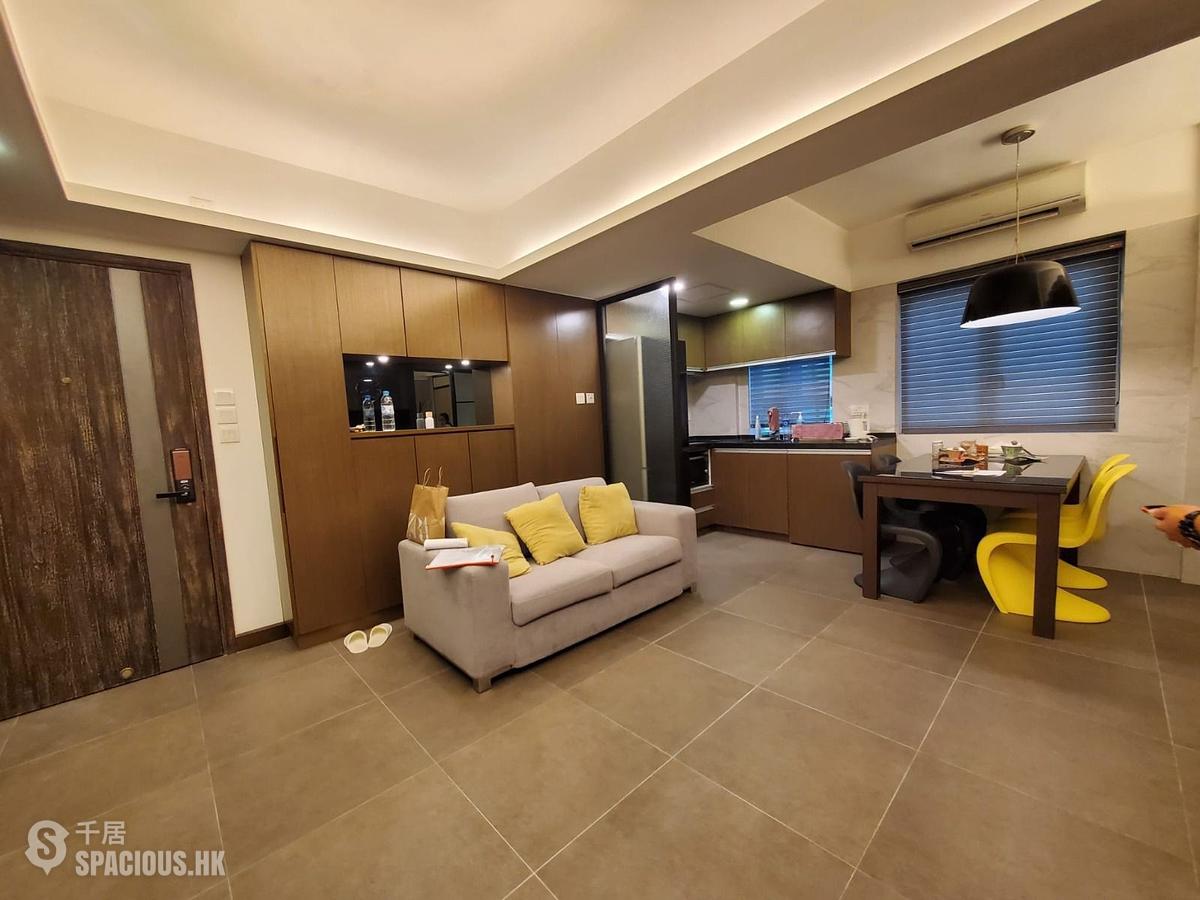 Wan Chai - Tung Shing Building 01