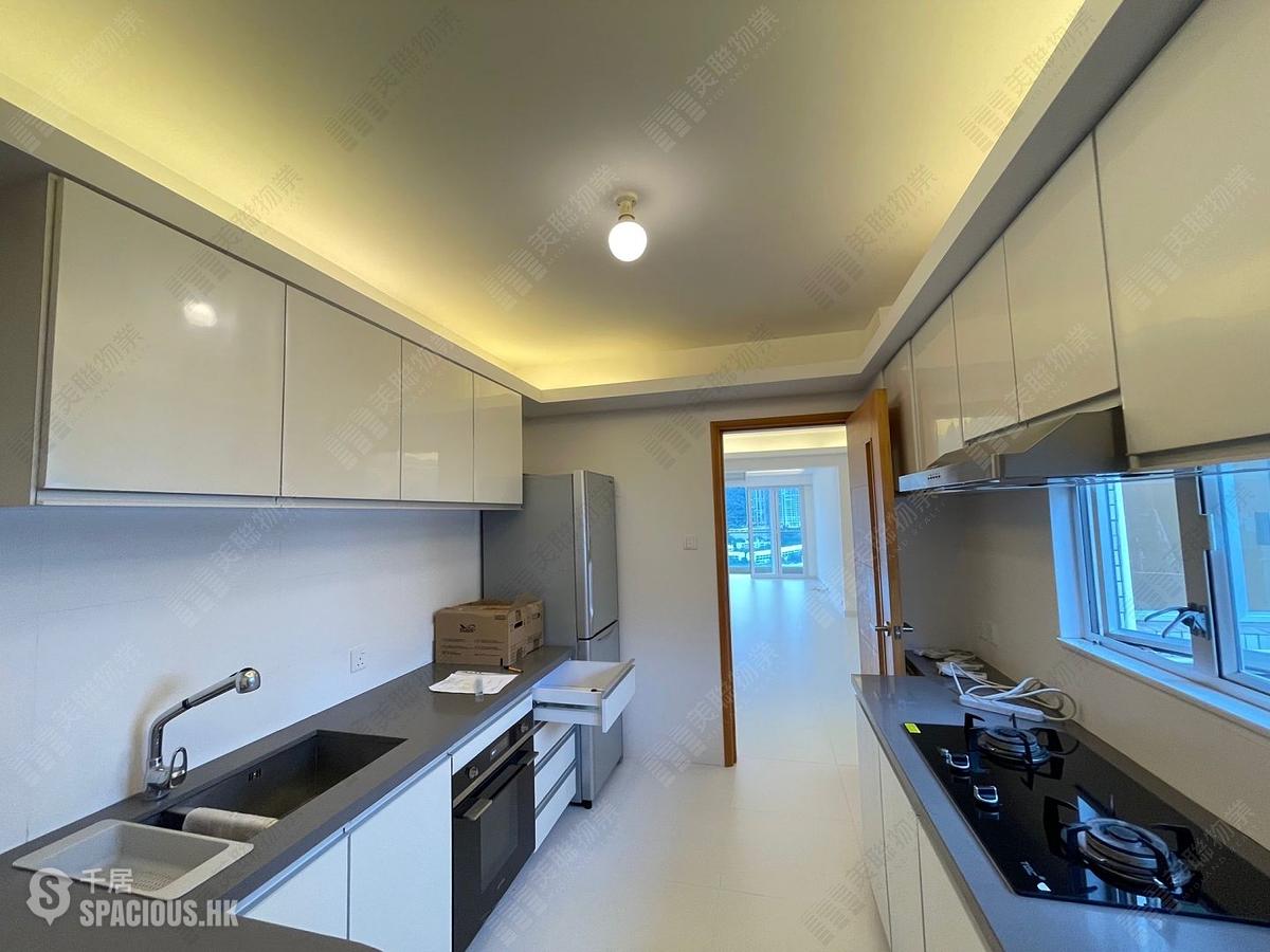 Repulse Bay - Repulse Bay Garden Block 12 01