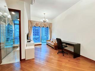 Wan Chai - The Avenue Phase 2 Block 2 02