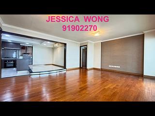 Beacon Hill - Comfort Court 04