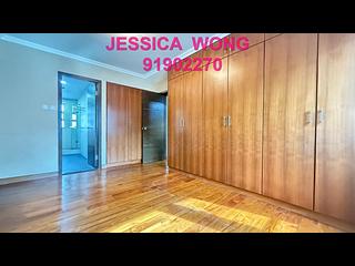 Beacon Hill - Comfort Court 06
