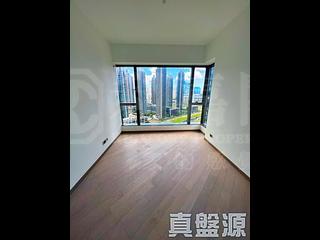 Kai Tak - Upper Riverbank 04