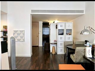 Wan Chai - Convention Plaza Apartments 02
