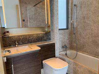 Wong Chuk Hang - The Southside Phase 2 La Marina Tower 2A 13