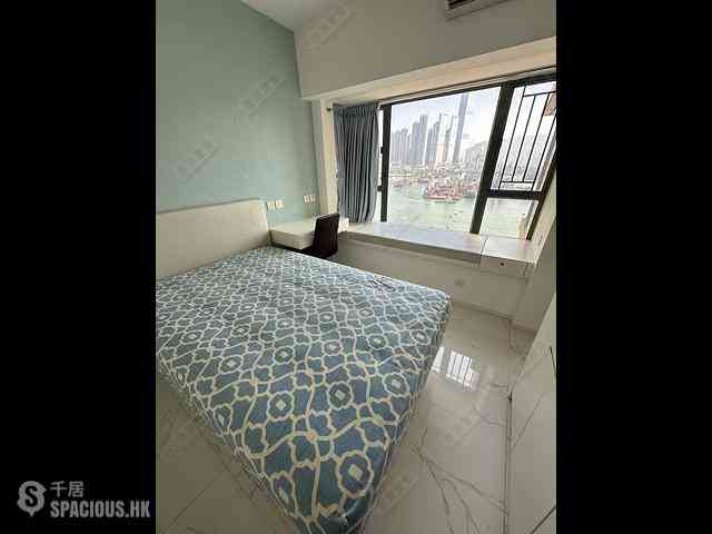 Tai Kok Tsui - Island Harbourview Block 9 06