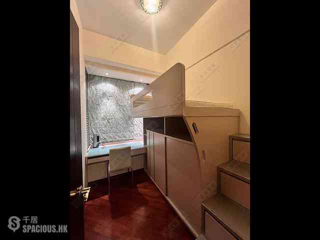 Tai Kok Tsui - One Silversea Tower 1 04