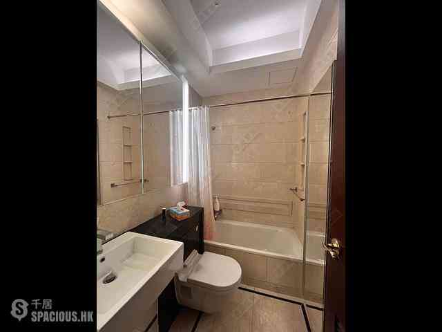 Tai Kok Tsui - One Silversea Tower 1 07