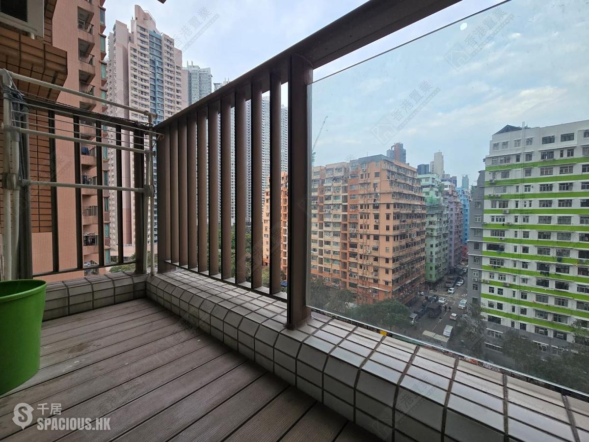 Tai Kok Tsui - Harbour Green Tower 5 01