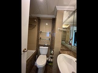 Tai Kok Tsui - Hampton Place Tower 3 06