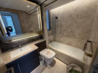 Wong Chuk Hang - The Southside Phase 2 La Marina Tower 2A 09