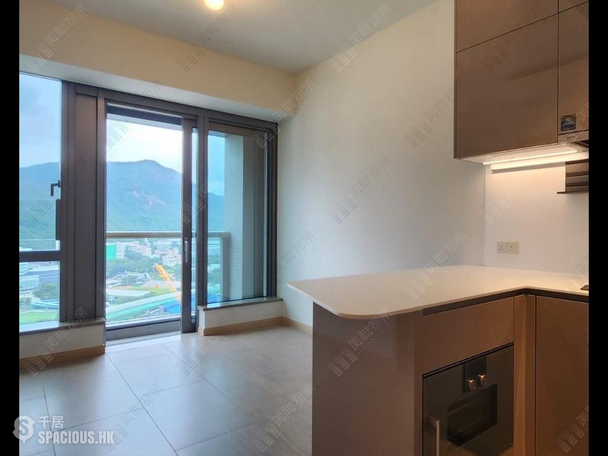 Wong Chuk Hang - The Southside Phase 2 La Marina Tower 2B 01