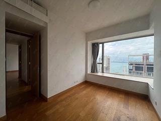 Sai Ying Pun - Island Crest Block 1 07