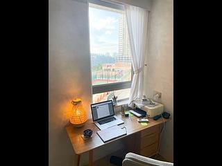 Pok Fu Lam - Baguio Villa Block 25 07