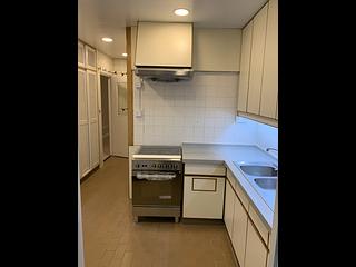 Mid Levels Central - Robinson Garden Apartments 18