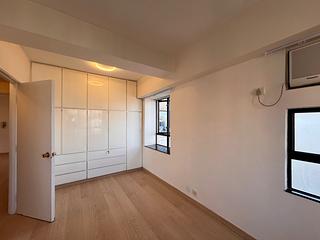 Mid Levels Central - Robinson Heights Block 3 08